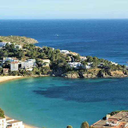 Casita En Con Vistas Impresionantes Del Mar Y La Montana Roses