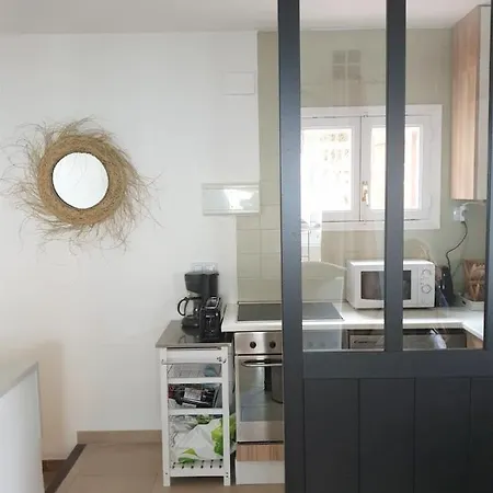 Casita En Con Vistas Impresionantes Del Mar Y La Montana Holiday home