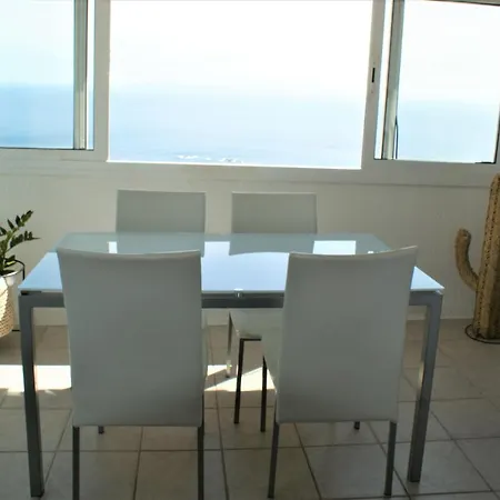 Casita En Con Vistas Impresionantes Del Mar Y La Montana *